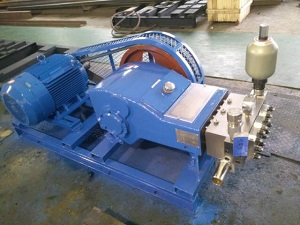 无锡高压泵厂家分享往复式油田注水泵的安装与调试事宜